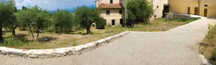 Descrizione immagine non disponibile