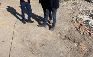 Immagine del sopralluogo al Mercato del riuso