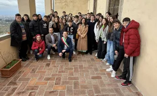 Immagine studenti superiori + medie - Diploma Premiato 2024