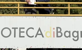 Immagine del sindaco Pignotti con Alessandro Barbero