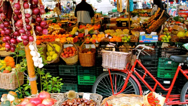 Mercato settimanale