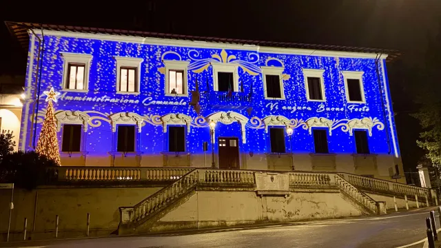 Immagine Palazzo comunale Natale 2024