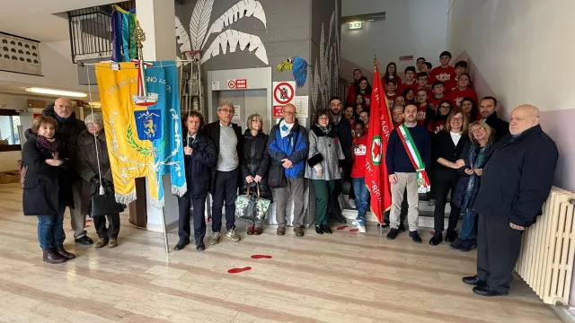 Foto di gruppo - Giorno della Memoria 2025 Scuola Redi