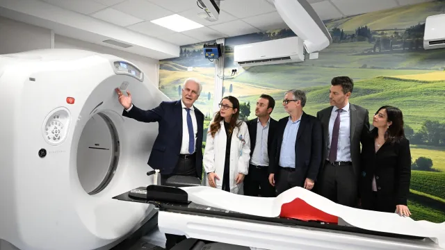 Immagine sopralluogo istituzioni Radioterapia Osma 2025