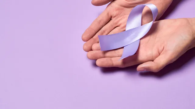 Immagine generica fiocco lilla - Lotta contro i disturbi alimentari
