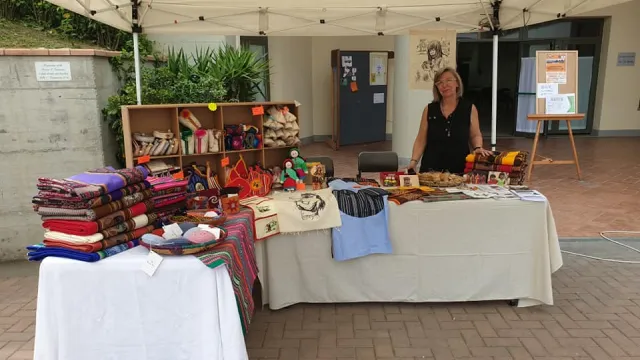 Immagine di repertorio - Mercatino per Caritas Bagno a Ripoli