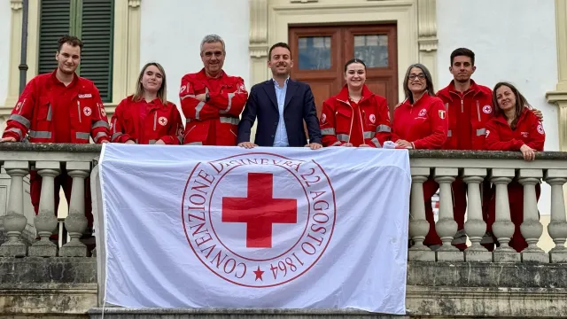Immagine Festa della Croce Rossa Italiana 2025 - Bandiera in Palazzo comunale
