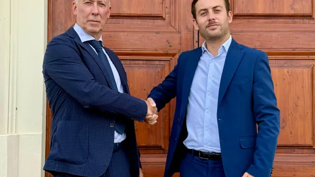 Immagine comandante Gensini e sindaco Pignotti 