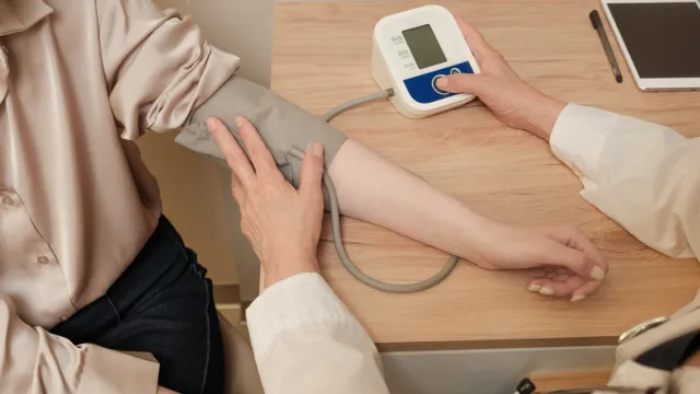 Immagine generica controllo medico