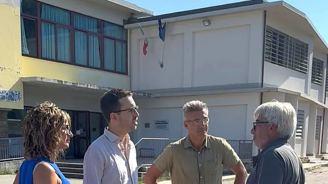 Depaving - Immagine sopralluogo scuola Redi