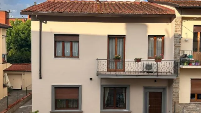 Descrizione immagine non disponibile