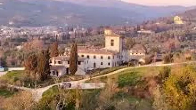 Descrizione immagine non disponibile