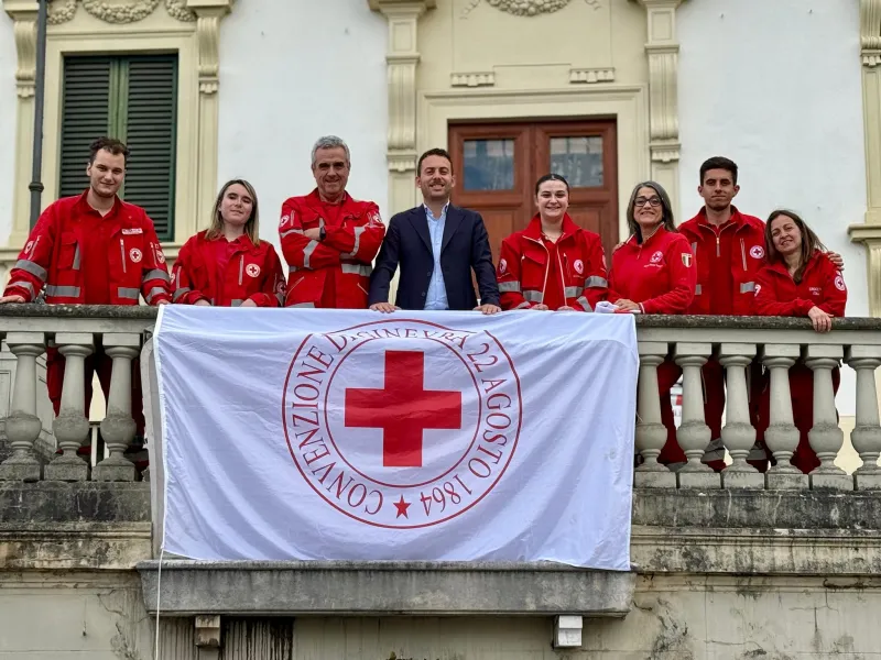 Immagine Festa della Croce Rossa Italiana 2025 - Bandiera in Palazzo comunale